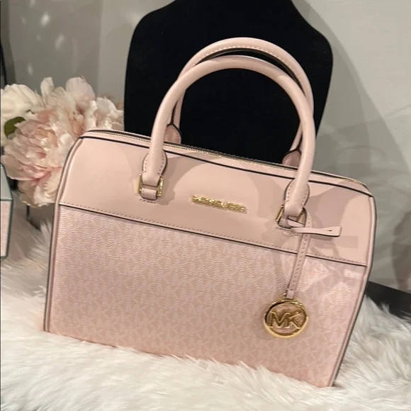 Michael Kors Light Powder Blush Medium Duffle Bag - Picture 3 of 10